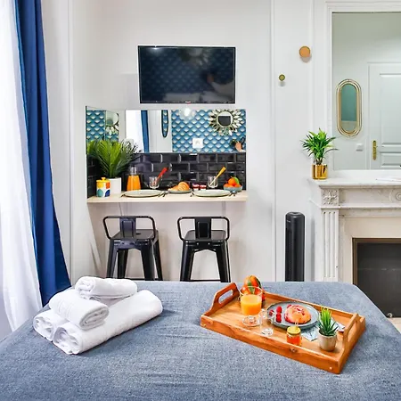 Ws Tour Eiffel - Laos Apartment Paris Exterior photo